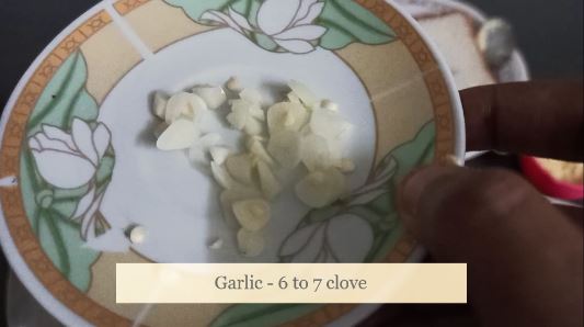 bread chilli toast - place garlic
