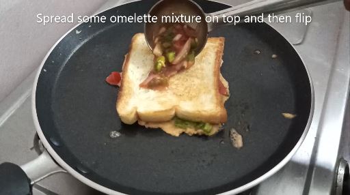 bread omelette preparation
